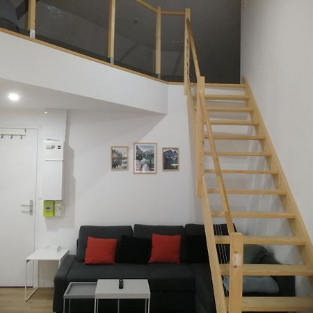 T2 Duplex Segre - Hyper Centre - Wifi - Netflix Apartment ภายนอก รูปภาพ