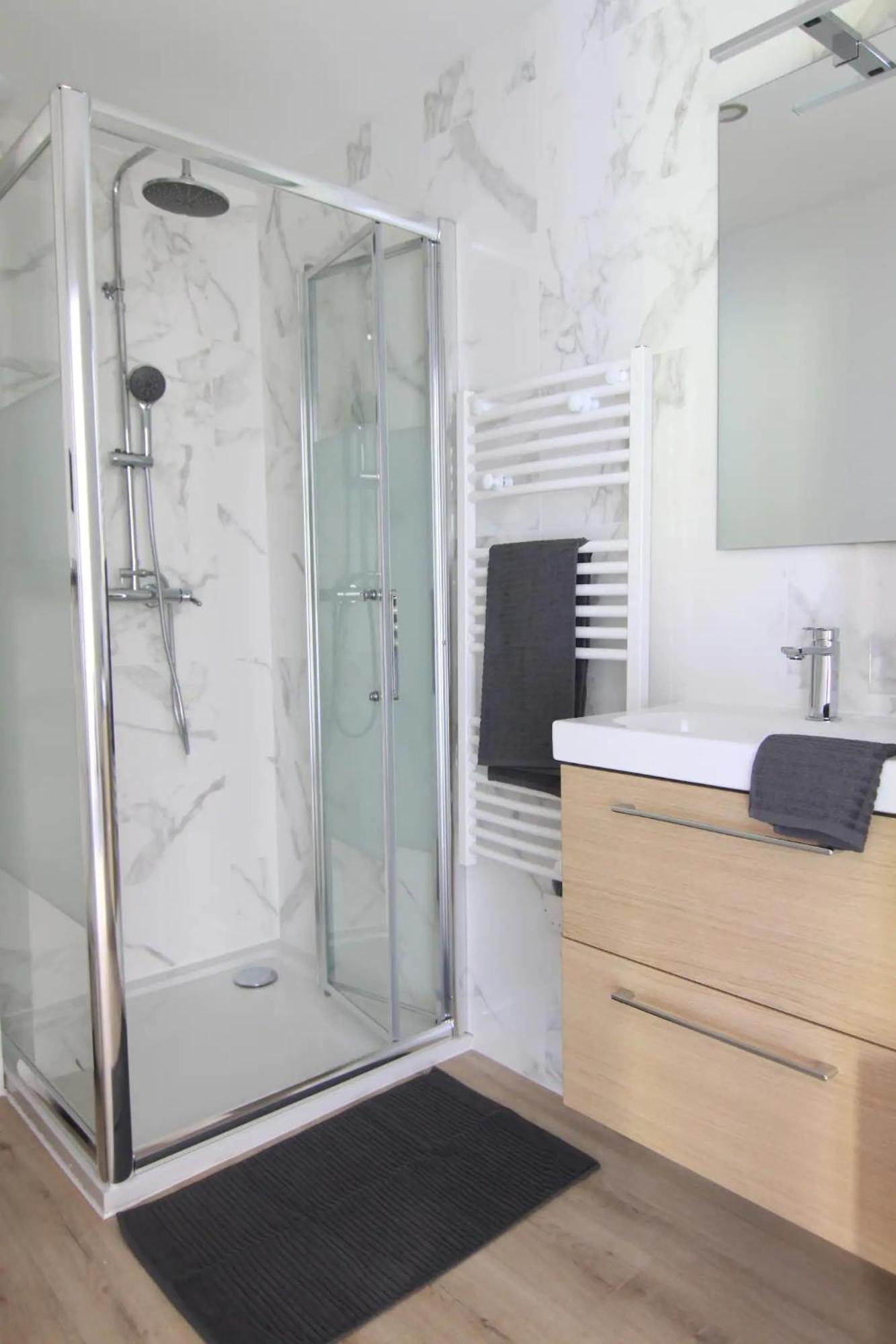 T2 Duplex Segre - Hyper Centre - Wifi - Netflix Apartment ภายนอก รูปภาพ